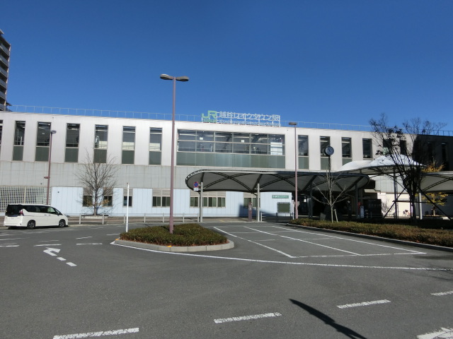 駅舎 (南口)