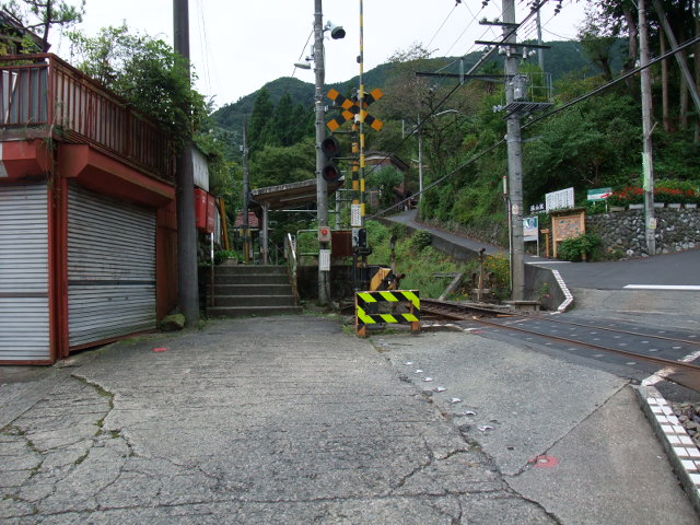 駅出入口