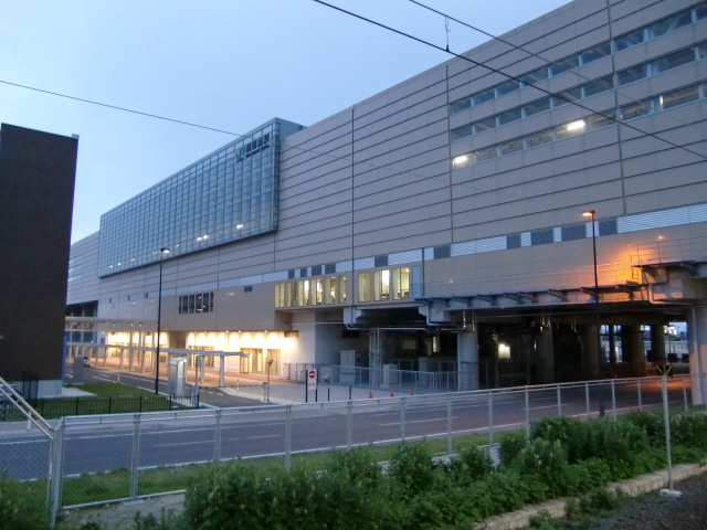 駅舎 (西口)
