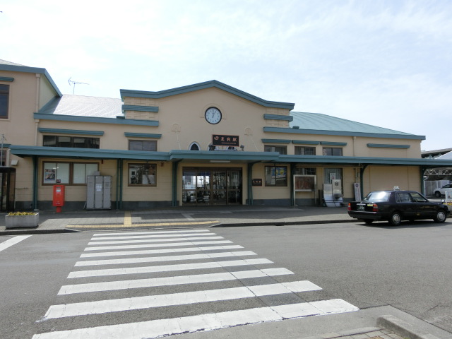 駅舎 (北口)