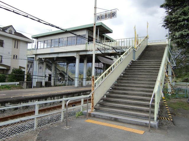 駅舎 (北口)