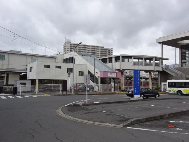 駅舎 (北口)