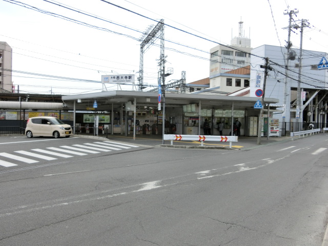 駅舎 (北口)