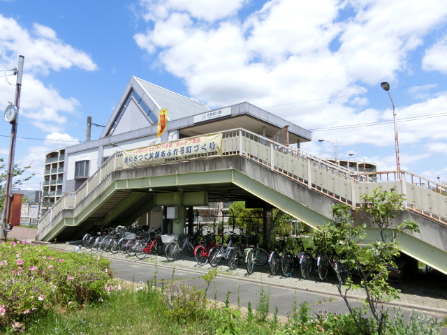 駅舎 (南口)